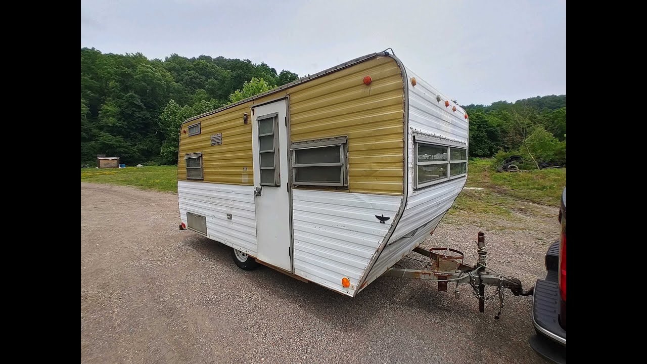 FOR SALE - 1960's Unknown Brand Tiny Camper - $750