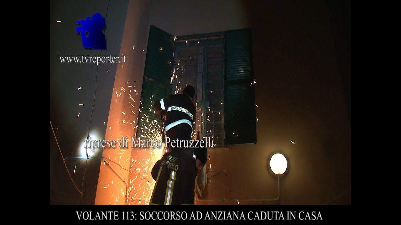 VOLANTE 113: GRIDA DI AIUTO, SOCCORSO AD ANZIANA CADUTA IN CASA