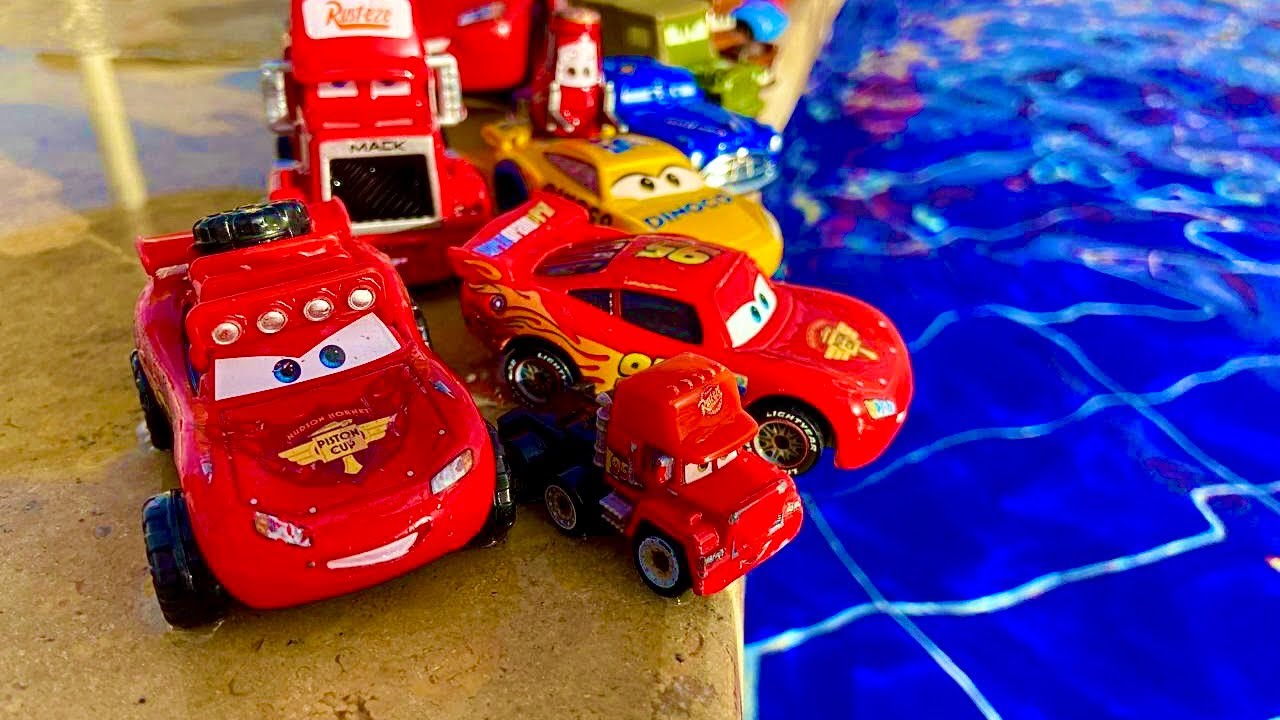 Disney Pixar Cars toys Review | Lightning McQueen, Finn McMissile, Mack, Doc Hudson,Cruz Ramirez