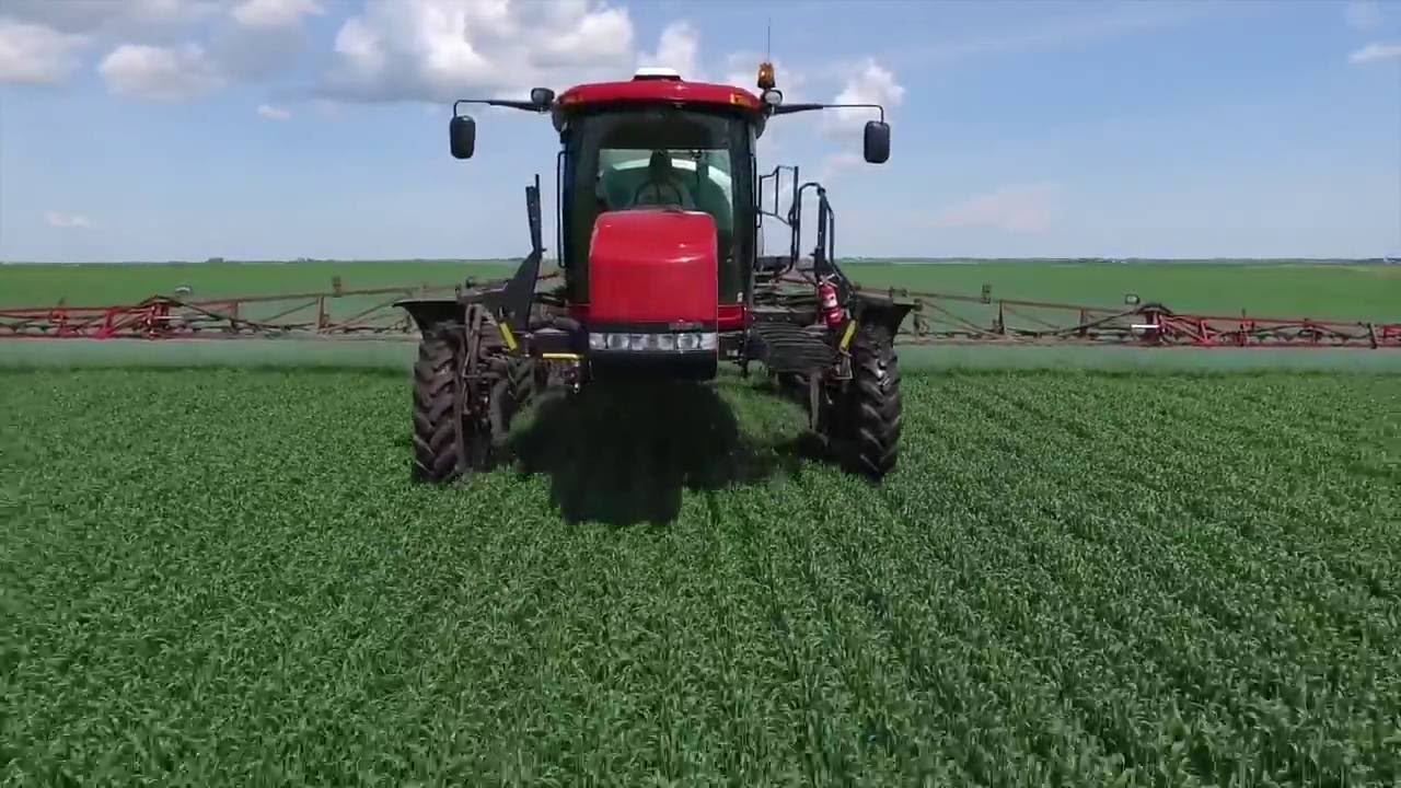 Spraying Wheat with Case 4430