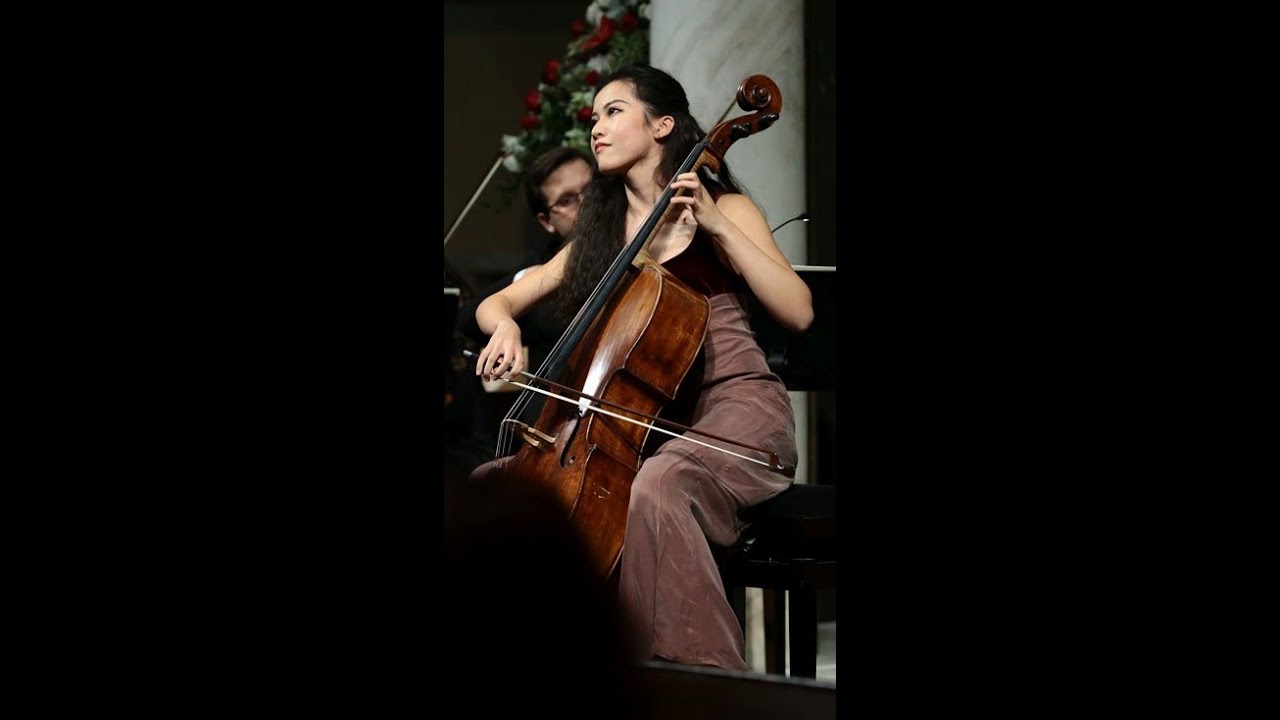 Mozart Concerto for Cello and Orchestra No.1 in B-flat Major with the cellist Lila!