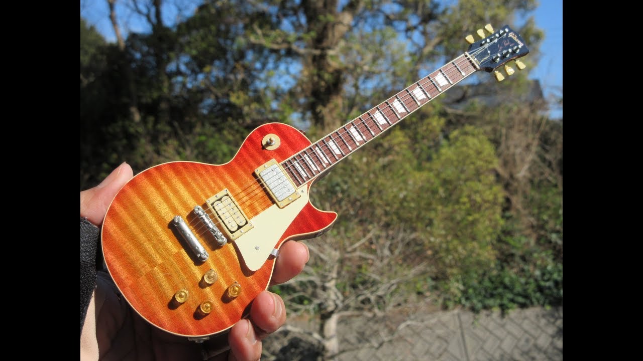 Making of miniature Les Pauls