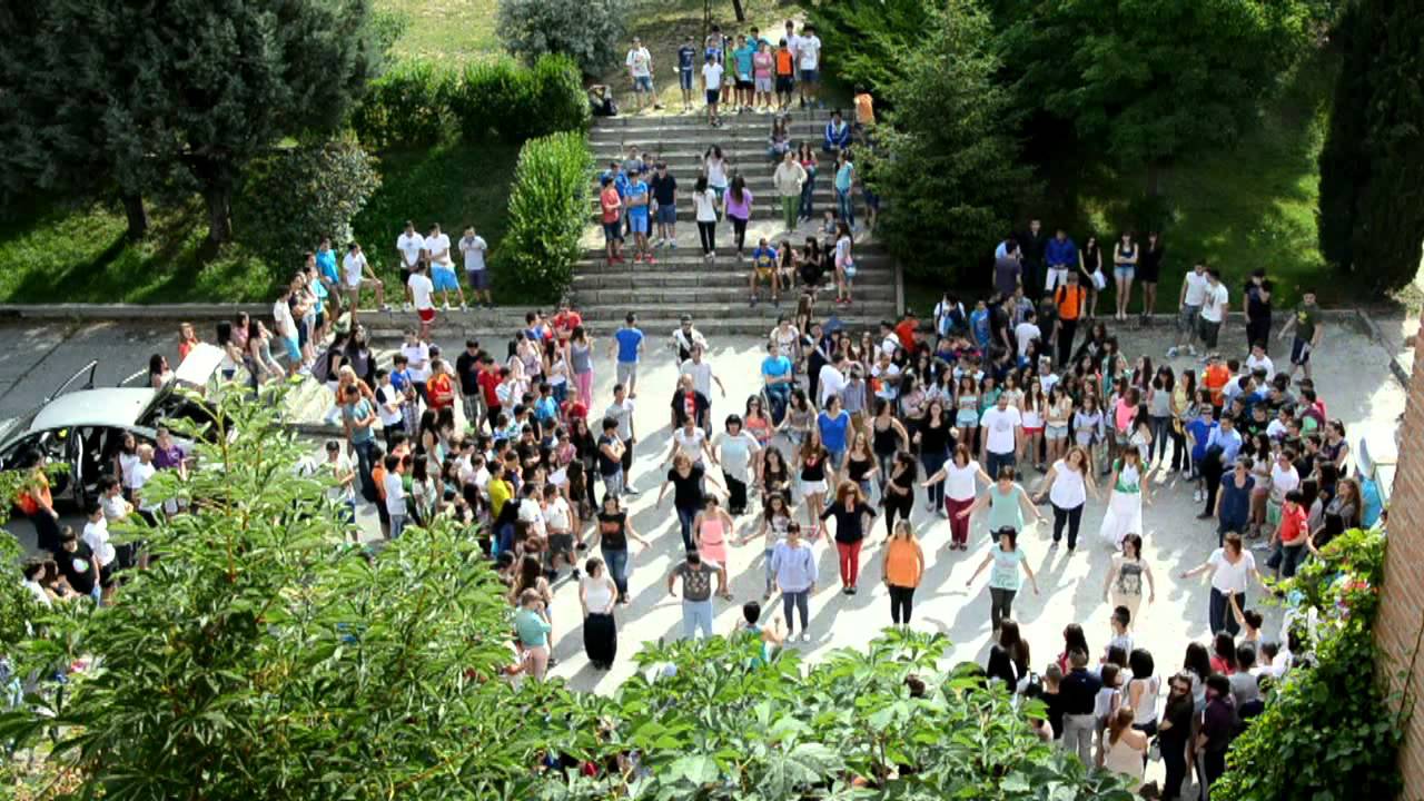 FLASHMOB I.E.S. GINER DE LOS RÍOS (Segovia)
