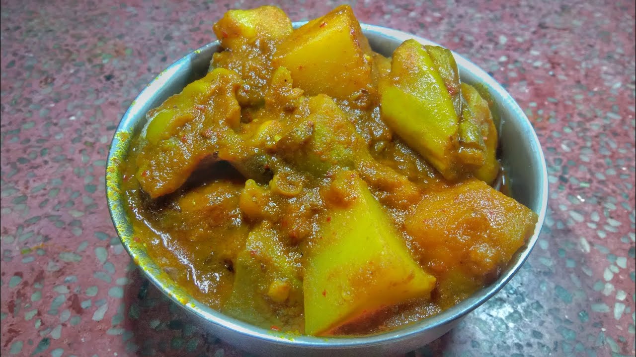 আলু পটল তরকারি রেসিপি | Aloo Potol Curry Recipe | Bengali Traditional Curry | Easy Home Cooking