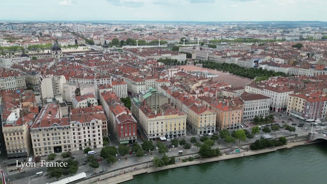 4K Tour of Lyon: Views of Cathédrale Saint-Jean-Baptiste & Basilica of Notre-Dame de Fourvière