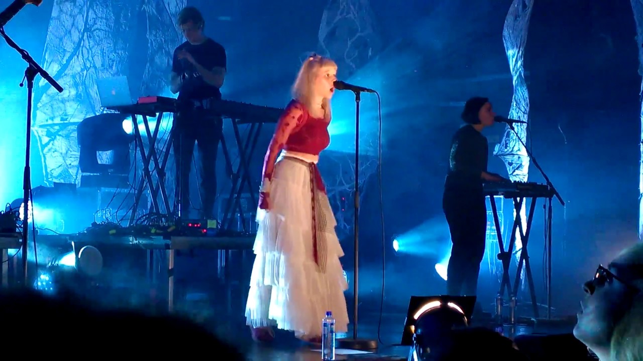 AURORA - Runaway - Live at Sentrum Scene, Oslo, Dec.14, 2017