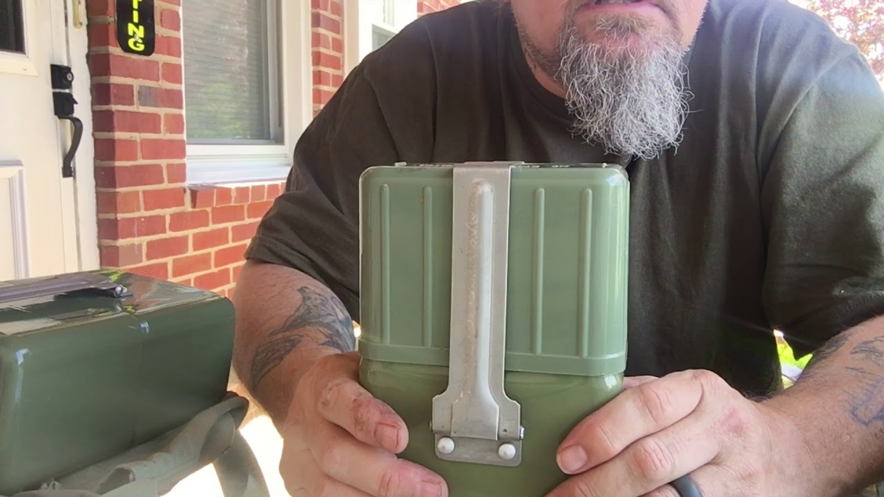 Yugoslavian metal mess kit