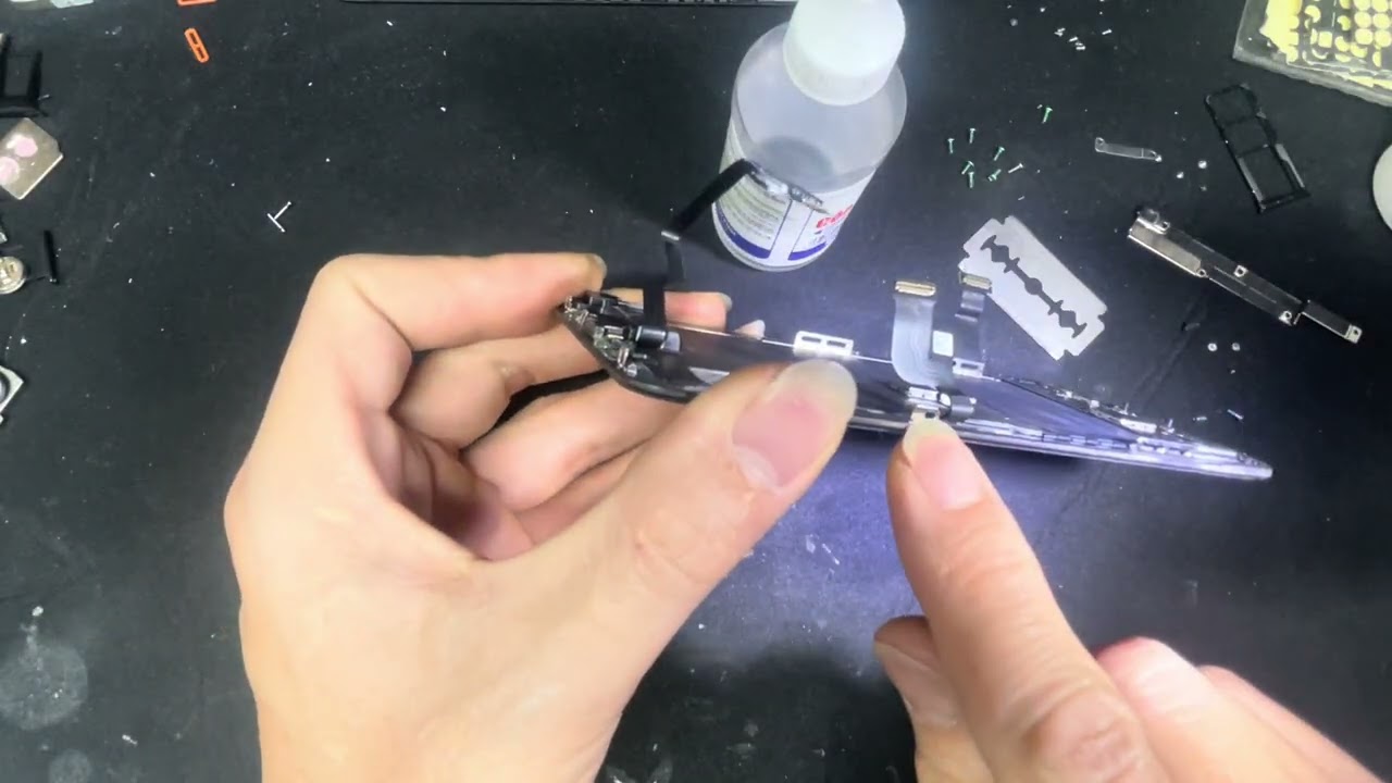 Chia sẻ thay pin iphone X an toàn tại nhà 