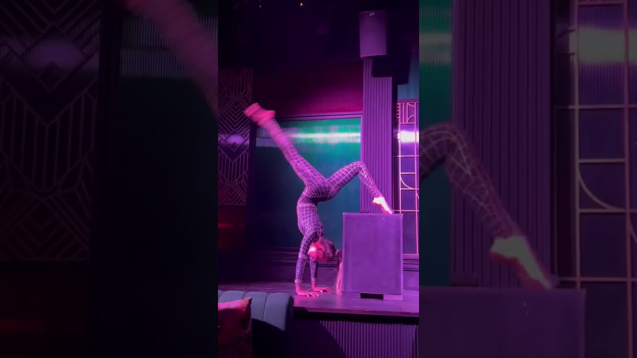 𝐂𝐨𝐧𝐭𝐨𝐫𝐭𝐢𝐨𝐧 𝐒𝐡𝐨𝐰 #contortion #contortionist #tropicubashow
