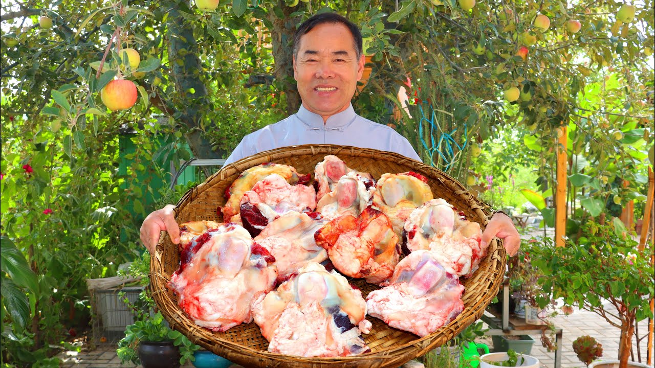 Massive Beef Knee Stew — 10 Huge Bones Loaded with Meat and Tendons!