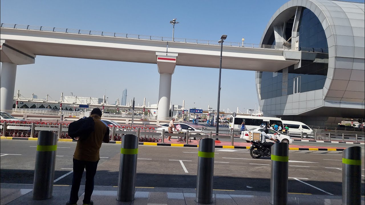 DUBAI METRO RIDE 