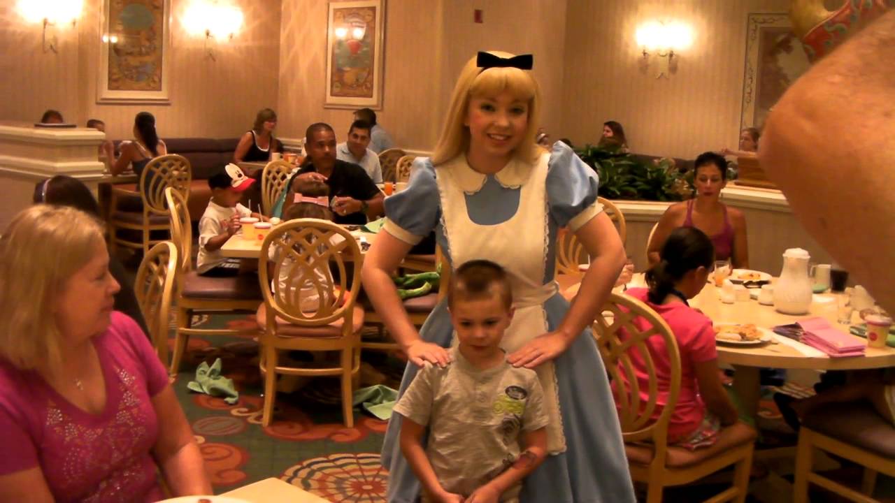 disney park fare 1900 breakfast 8/26/13
