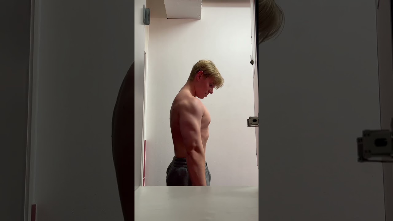 Average 16yo 🇳🇴🇸🇪 #gym #gymshorts #gymmotivation #16yearsold #aesthetic #fitness #sleeperbuild