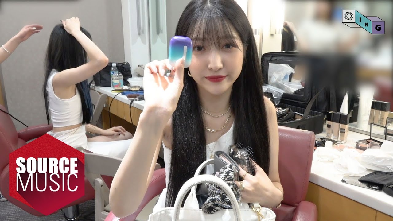 [G-ING] What's In My Bag with SOWON - GFRIEND (여자친구)