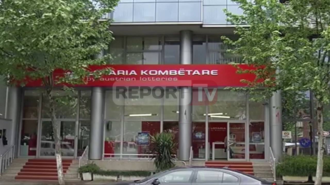 Report TV - Shitet Lotaria Komb&euml;tare, bler&euml;s nj&euml; biznes prezent n&euml; Shqip&euml;ri