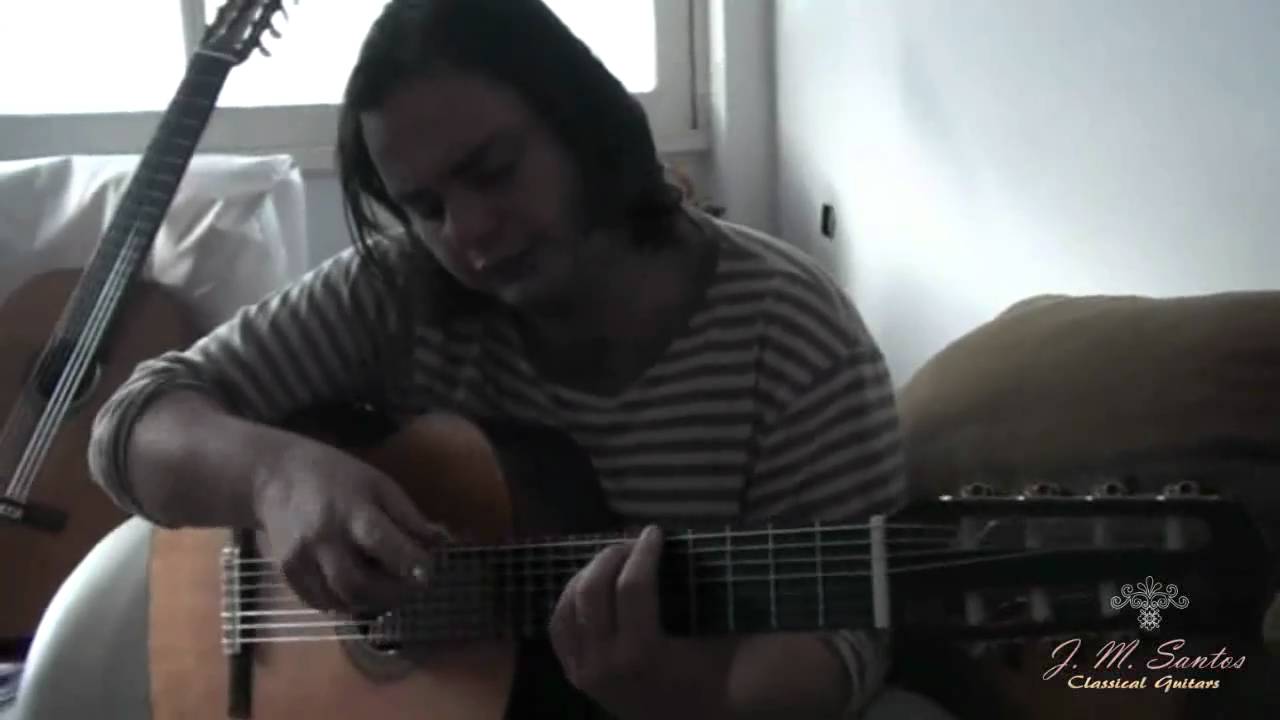 Yamandu Costa tocando em casa | Viol&atilde;o 7 Cordas | J M Santos Luthier