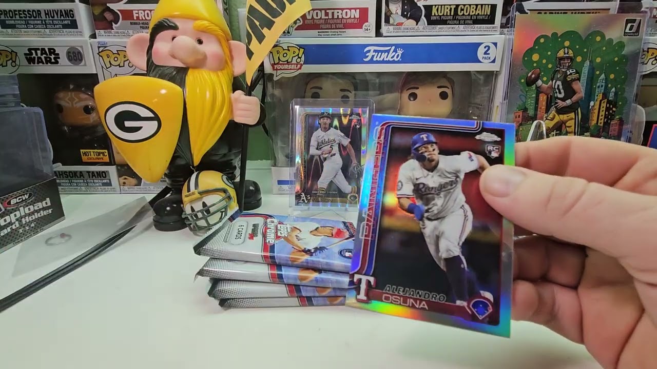 2025 TOPPS CHROME UPDATE MEGA BOX????