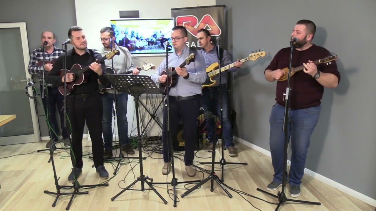 TS Ambar - Ja mlad pijem noći (LIVE)