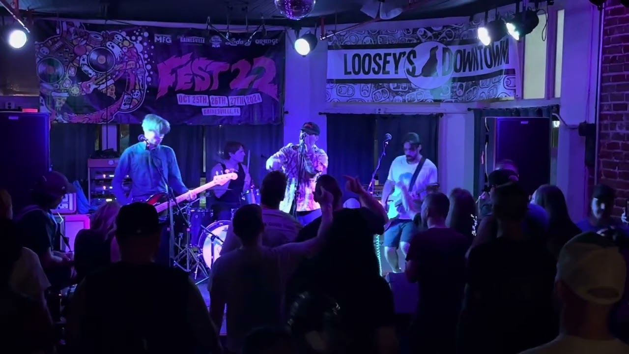 Single Mothers - Hell (is my backup plan) (live) @ Fest 22
