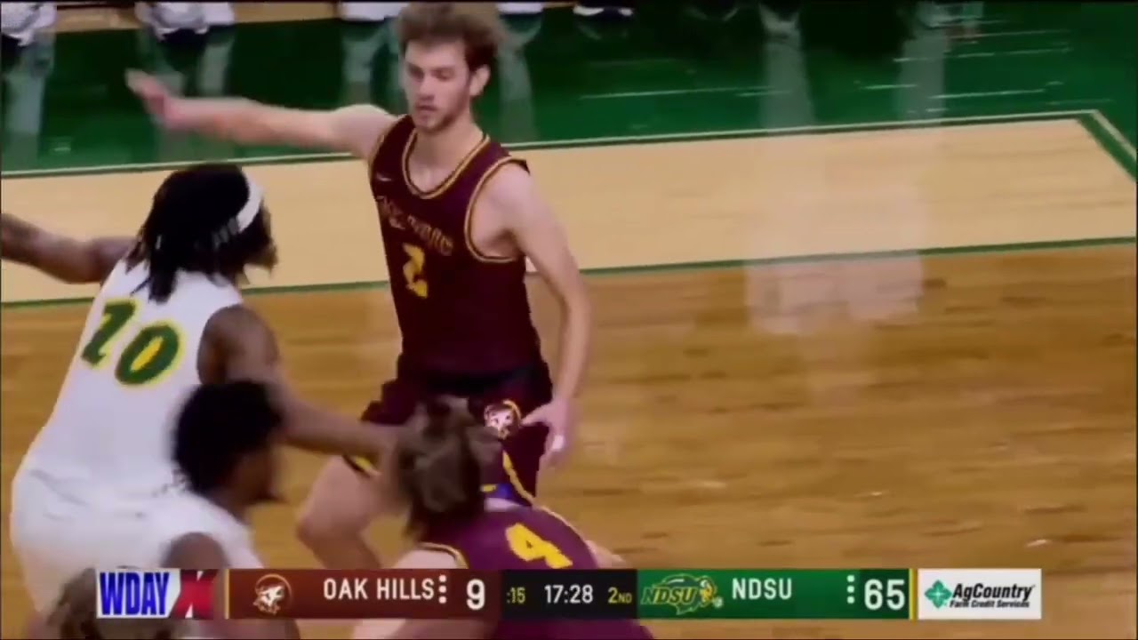 12.10.23: Полная запись матча Oak Hills против NDSU: РЕКОРД NCAA, ПОБЕДА С 94 ОЧКАМИ!!! ХУДШАЯ КО...