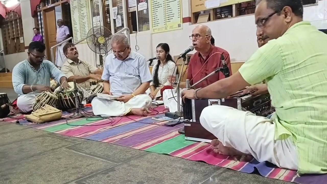 DevaDeva SatGurudeva SudheendraTheertha pahimam...Haridas Bjn Mndli singing@ ETD Temple EKM Starday 
