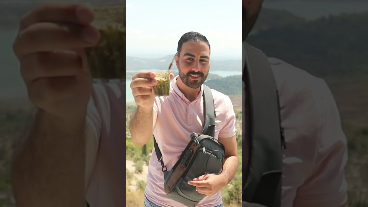 مصري أول مرة يزور مدينة اللاذقية بسوريا