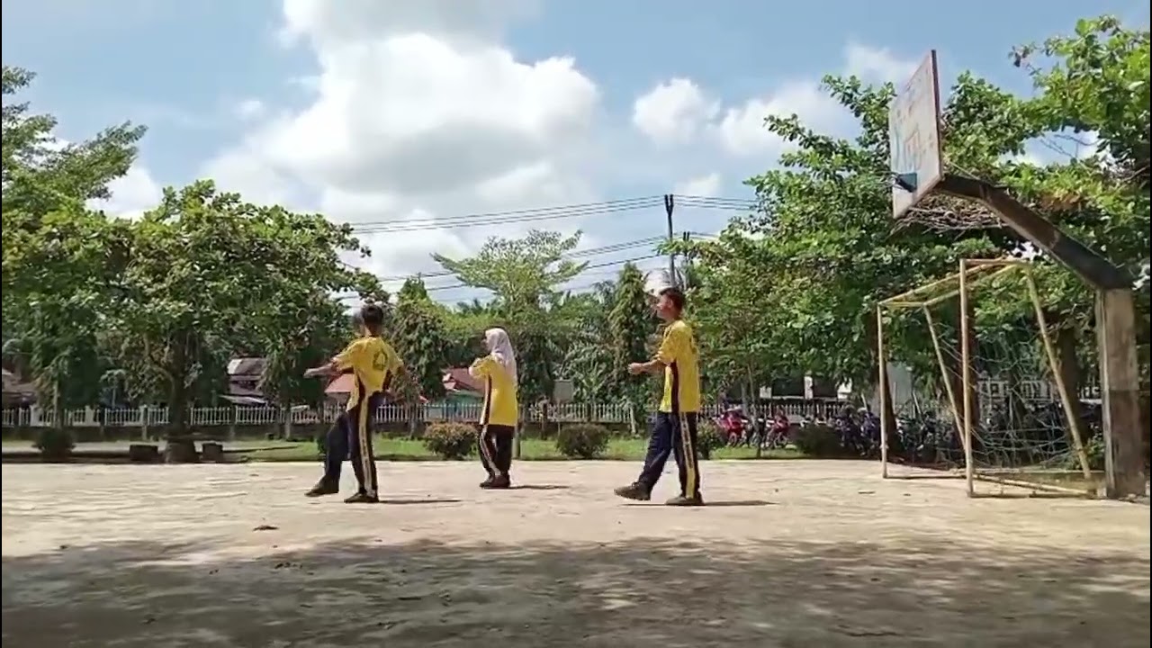 tugas:senam irama kelas X.E.5 kelompok 2