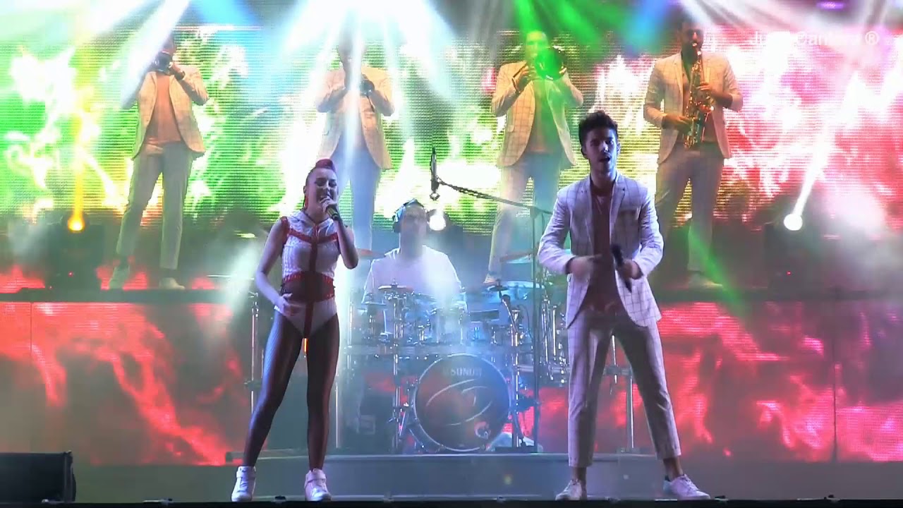Orquesta Olympus 2017-Deja vu-Cris Lo y Roi Méndez ®Juan Cantero Music-Vegadeo