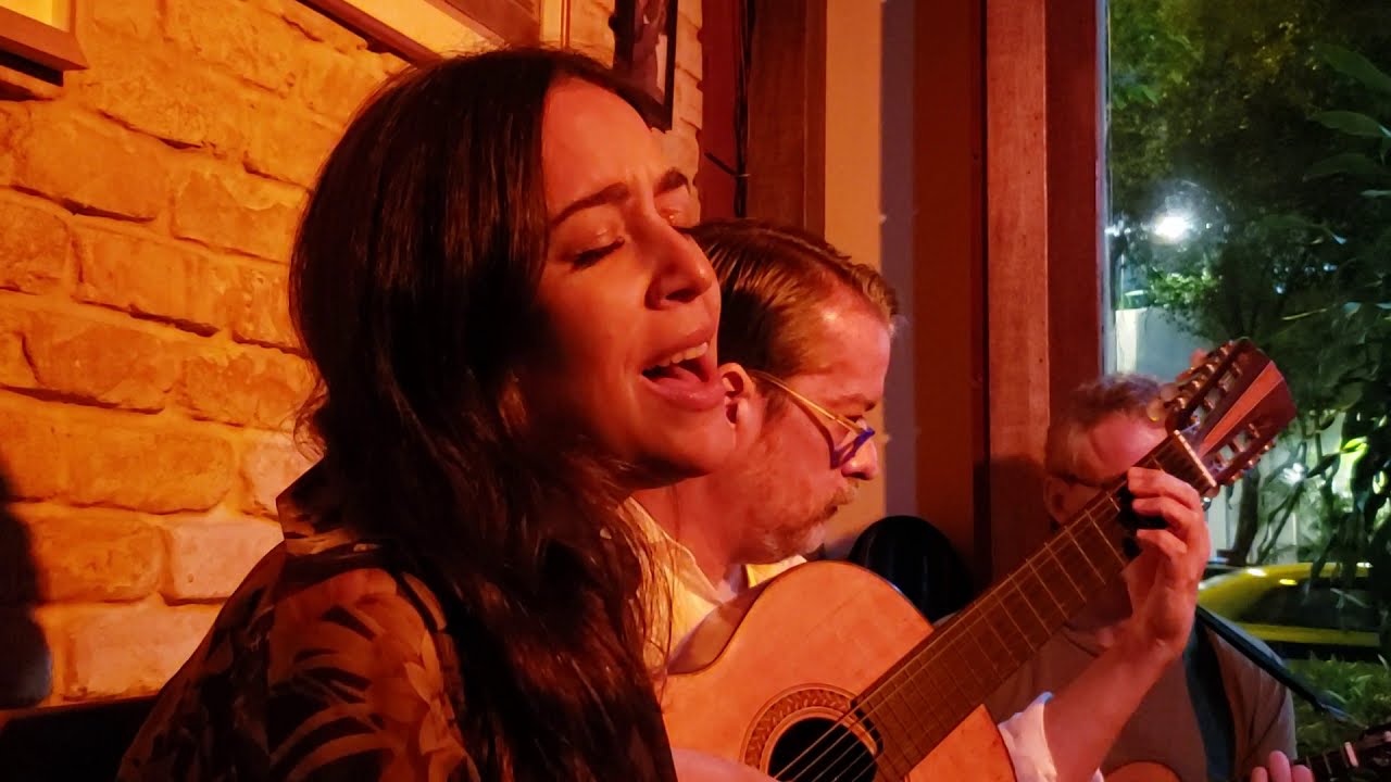 Roberta Sá e o Samba da Gávea em Pressentimento de Elton Medeiros e Herminio Bello de Carvalho
