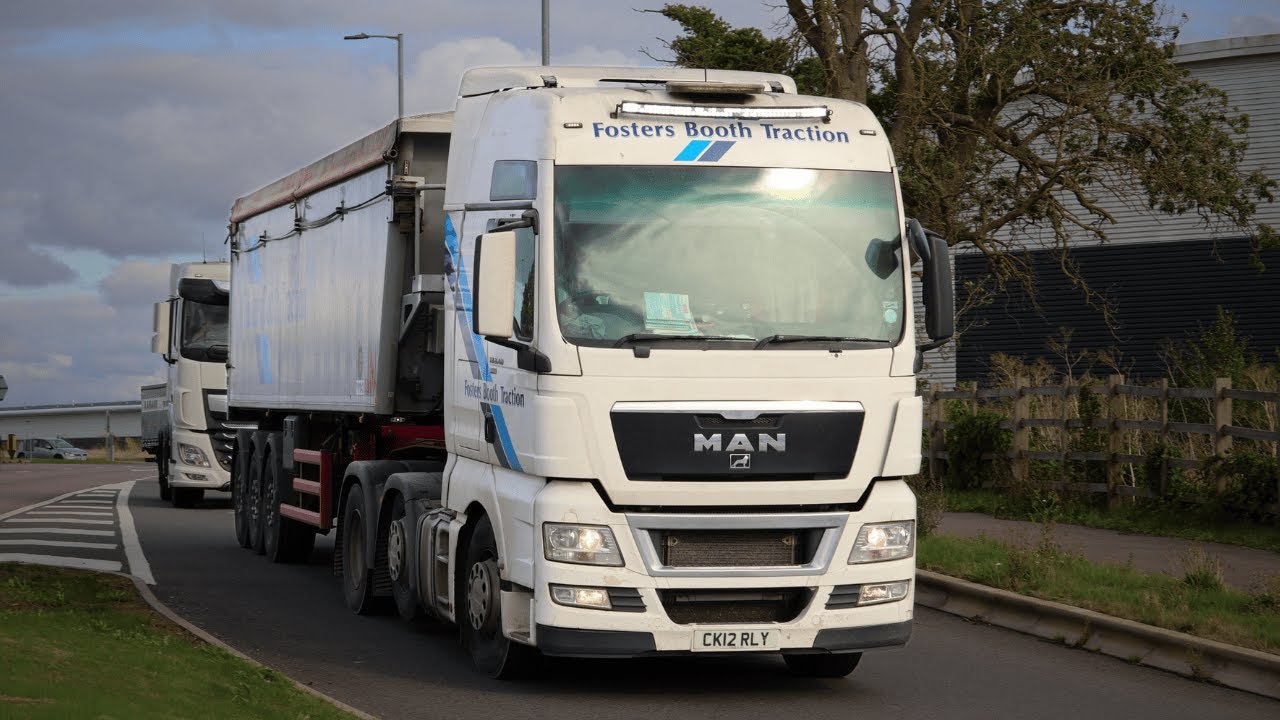 [ 4K ] UK Truck Spotting Vol. 79 - Rothwell & Red Lion Truck Stops