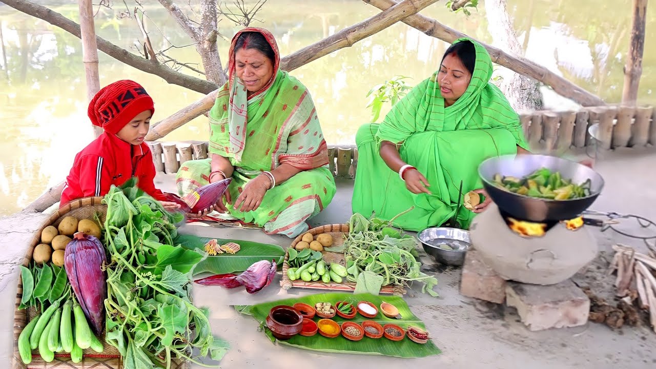 আজ শাশুড়ি মায়ের সাথে নিরামিষ মোচারঘন্ট আর লাউশাক রান্না করলাম ||niramish recipe
