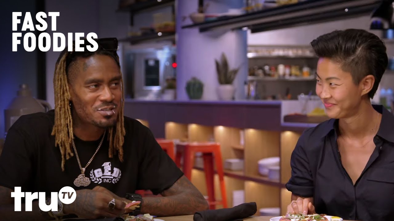 Fast Foodies - Chefs Put a Spin On Domino's Pizza (Clip) | truTV