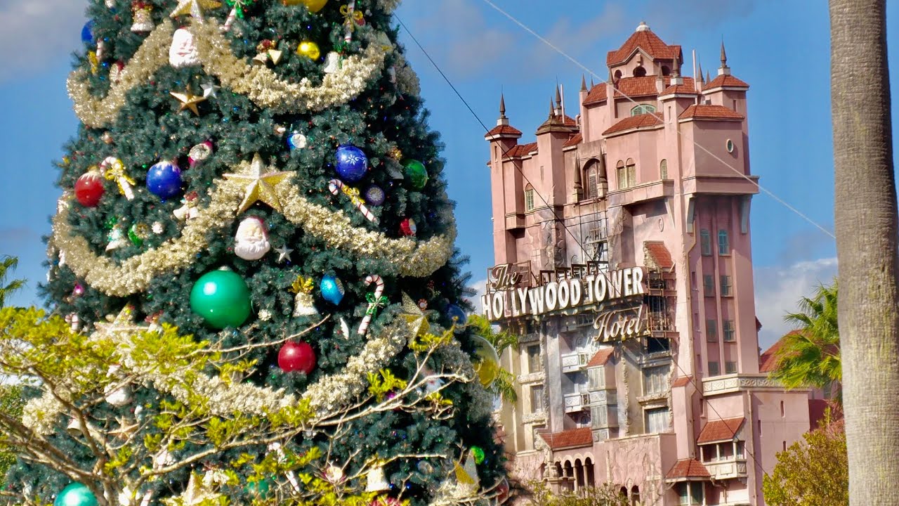 A Christmas Walk Around Disney's Hollywood Studios in 4K | Walt Disney World Orlando Florida 2020