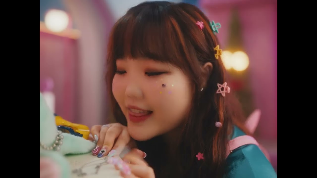 AKMU - Love Lee (MV) - So lovely day so lovely