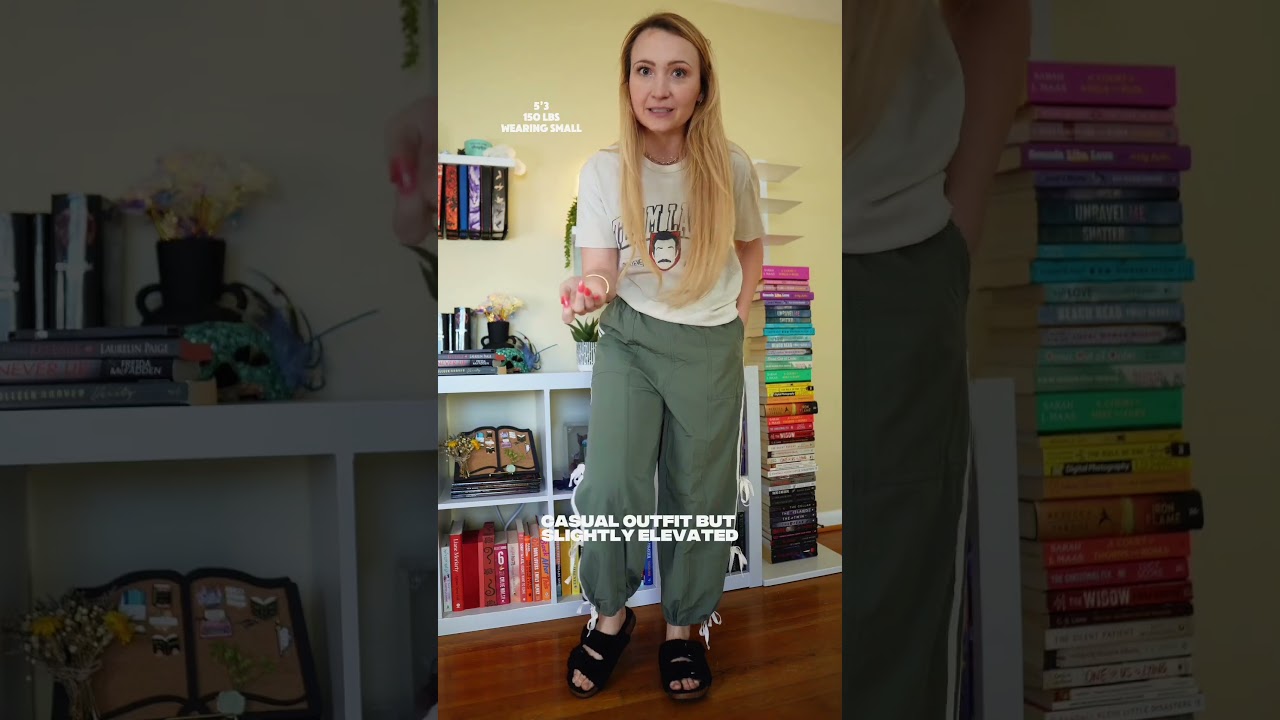 Athleisure, but make it adorable 🎀✨#bowpants #athleisurestyle #comfychic #outfitinspo #fashiontok