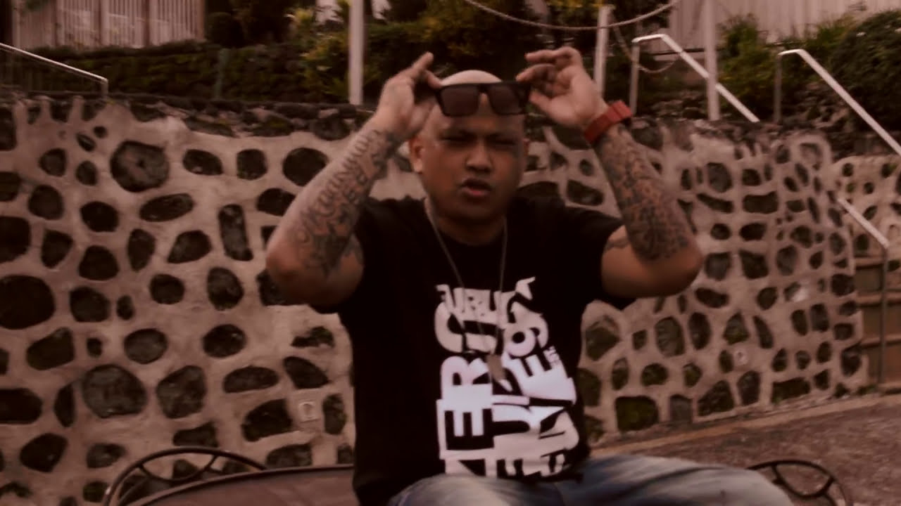 SALBAKUTA - WAG KANG BITTER - Official Music video 2015