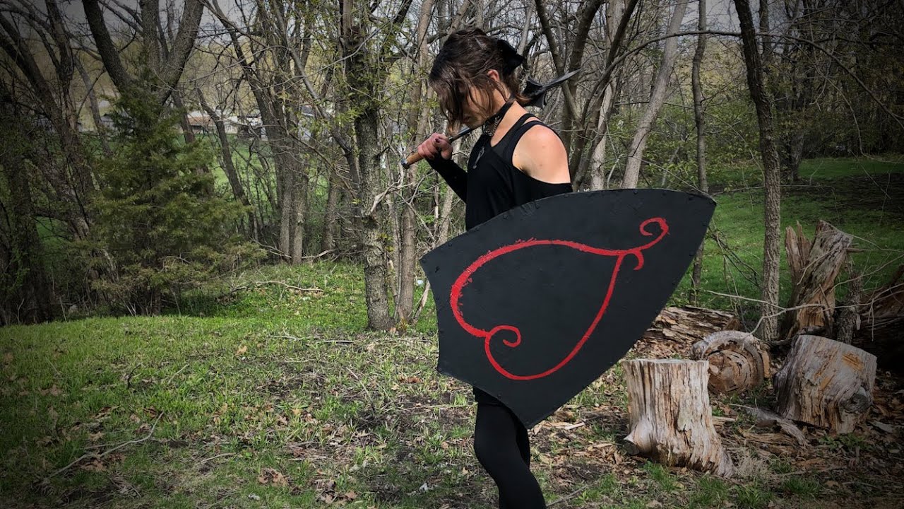 How to make a medieval heater shield