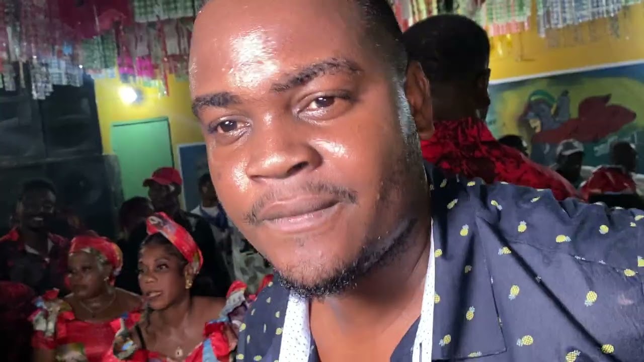 La Flanbo kap fè koze kay Empereur Tapoulout