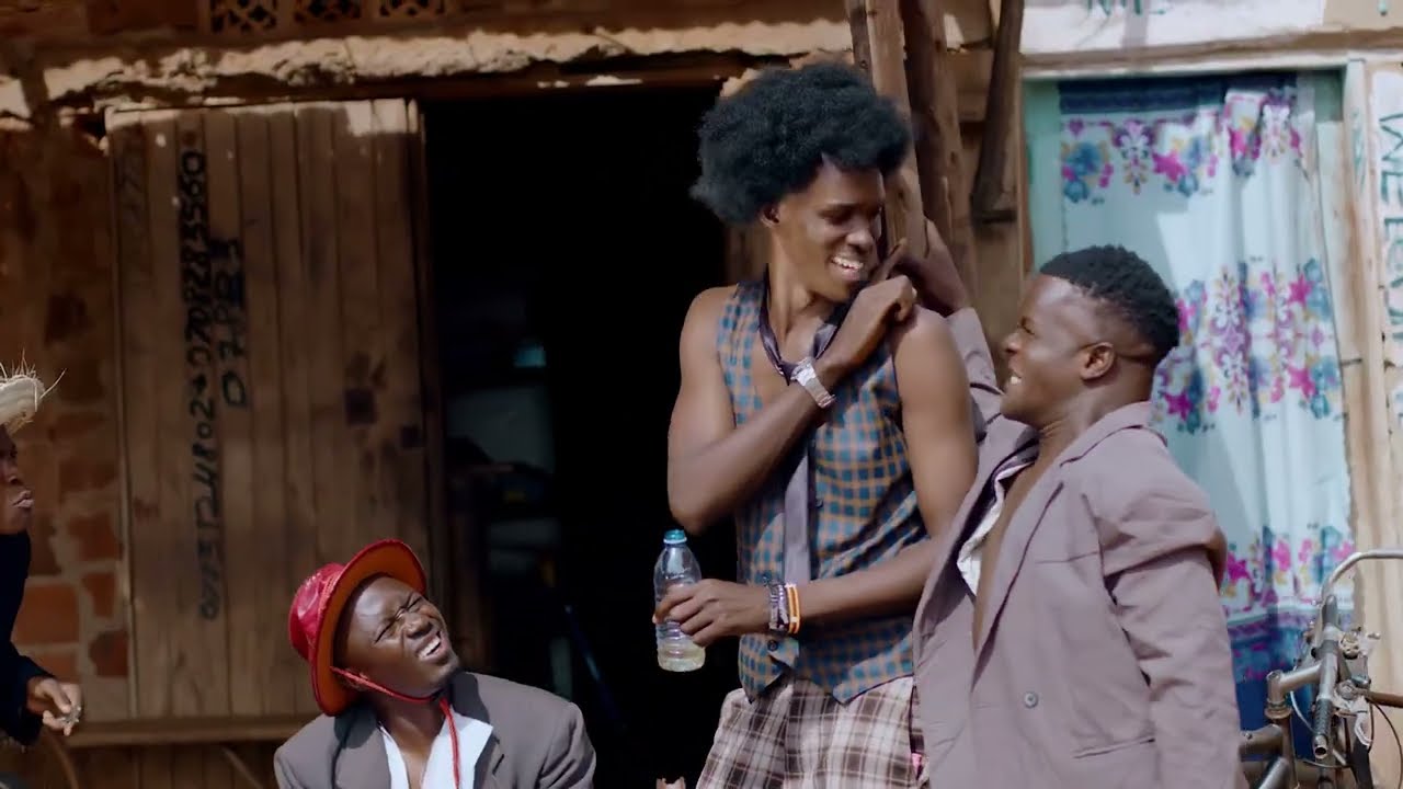 BizontoComedy,NamuyombaComedy,Tumbeetu,Stuart,Kalebule all in Mutonzi waffe yasalawo by Sureman