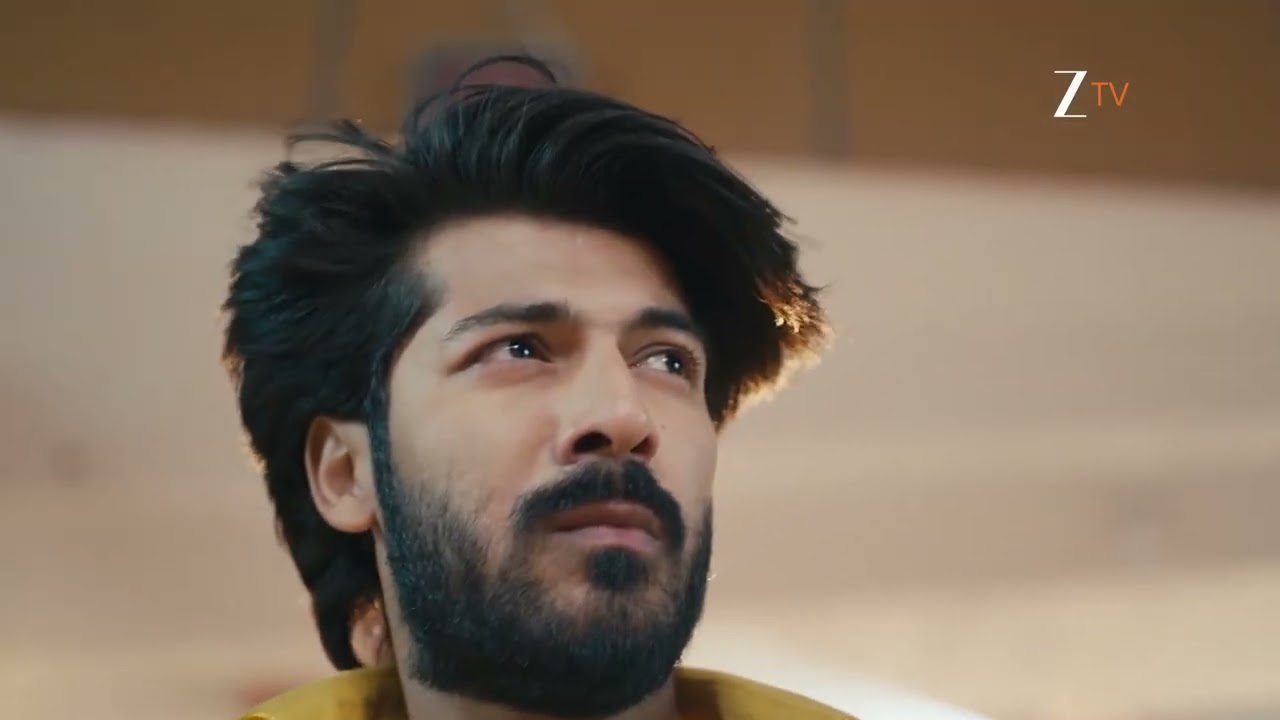Ganga Mai Ki Betiyan | Sneha ke saath badtameezi karne waale ko Siddhu ne sikhaaya sabak.