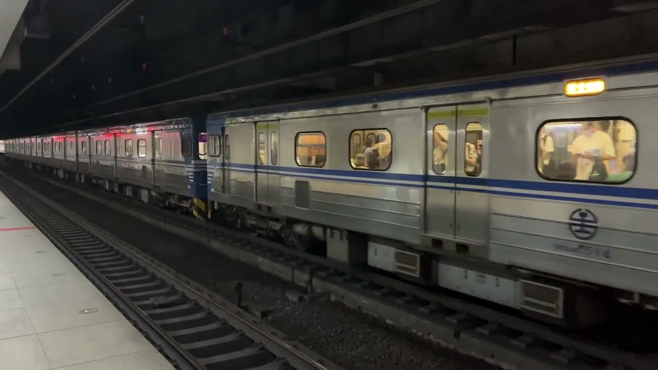 【加速到一半突然踩煞車】台鐵 區間車 EMU500(機電改) 4240次 往南澳 松山站 離站