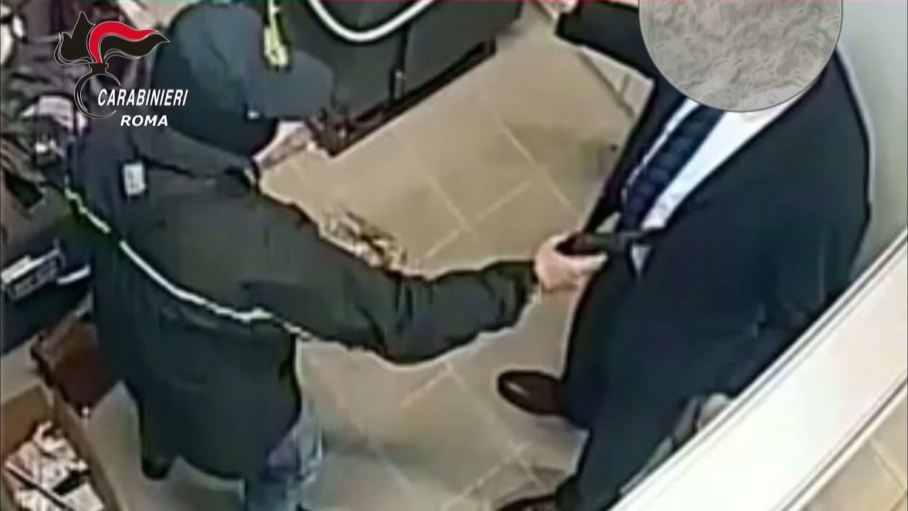 Roma, 11 rapine in banca e un bottino da 1mln e mezzo  Presa la banda