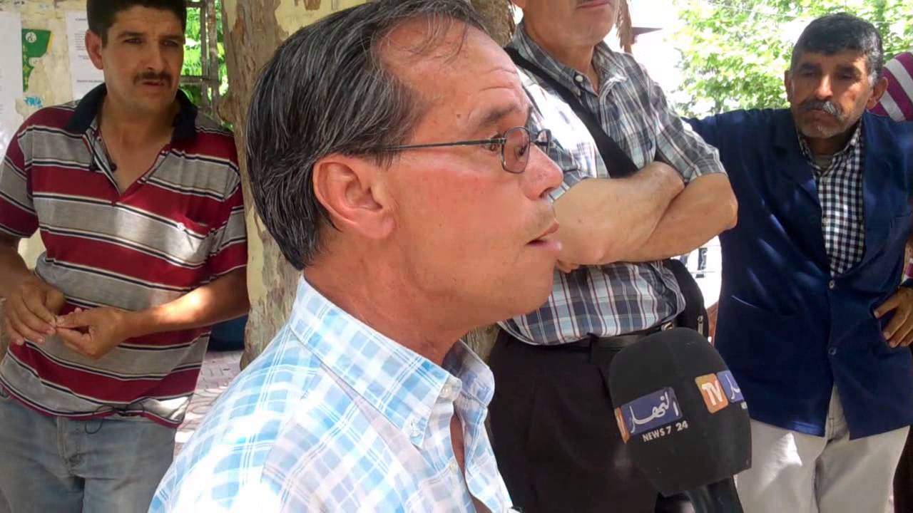 apc azazga : sit-in (le collectif des travailleurs de l'apc d'azazga) party 4/2 - 10:06:2015