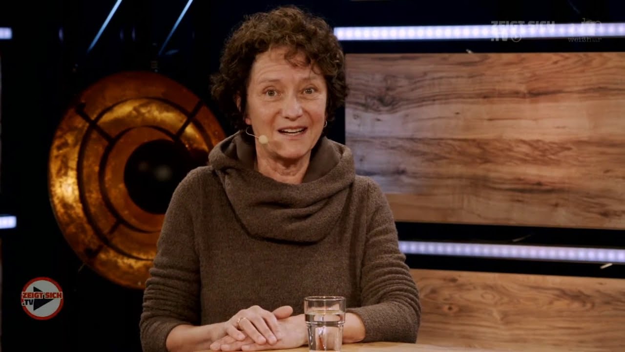 Waldkircher OB Roman G&ouml;tzmann stellt Birgit Bauer, Kita-Leitung Regenbogen, vor