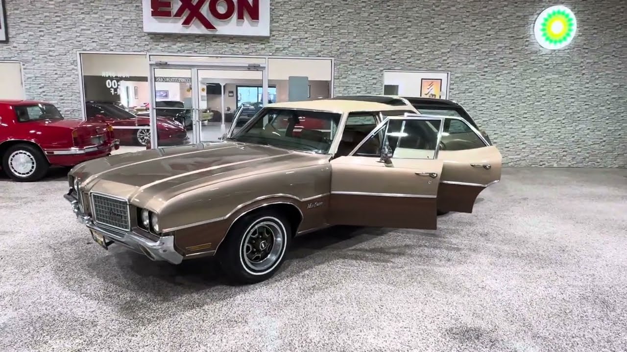 1972 Oldsmobile Vista Cruiser INTERIOR Review! 64,000 ACTUAL MILES! CLEAN CLEAN!!