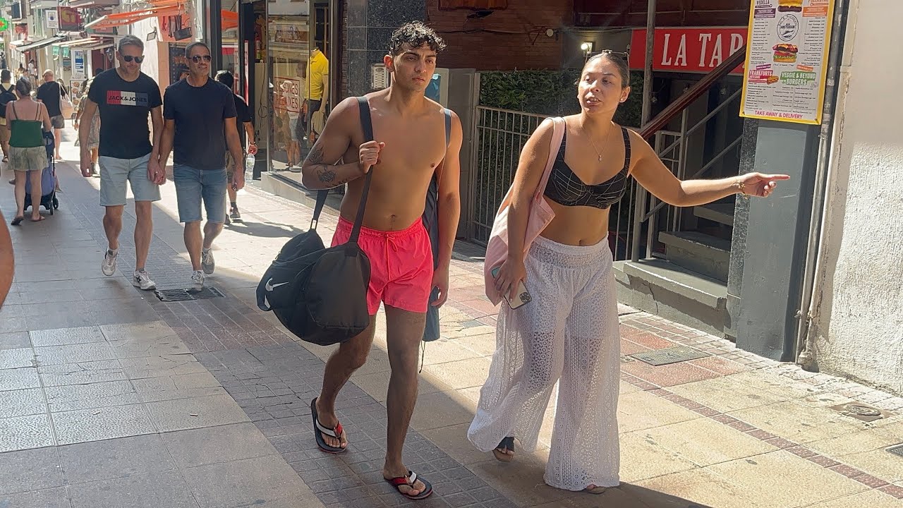 🔥 Hot & Attractive Spanish girls on the Streets,🔥Sitges Barcelona City Walk 4K HDR 2025