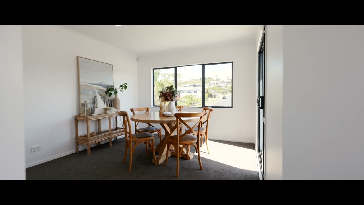 #FOR SALE : 12 Governor Grey Road, Snells Beach - Meyer Real Estate