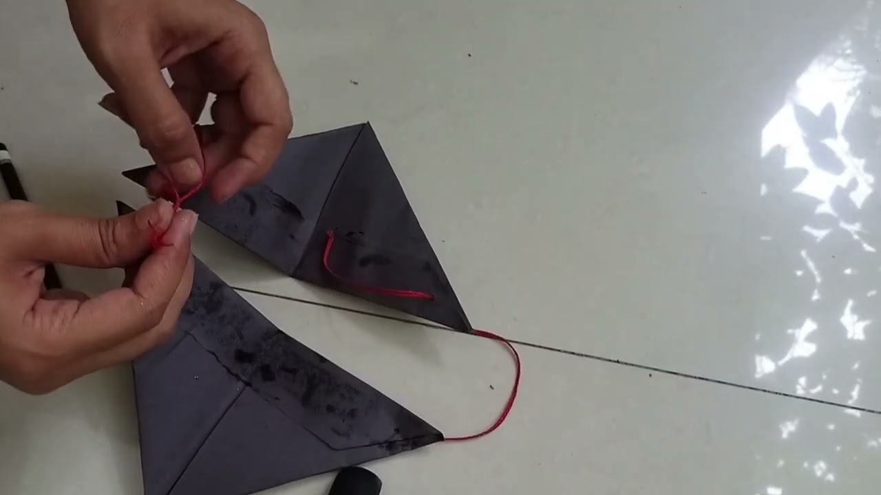 Crow Mask DIY 🐦 | Easy Kids Craft!