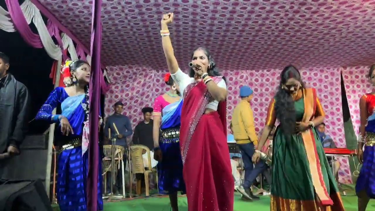 মরে যাব মরে যাব সজনা Miss 💋 Aparna Mahato Dance #jhumurdance#Puruliajhumur#missaparna#dance