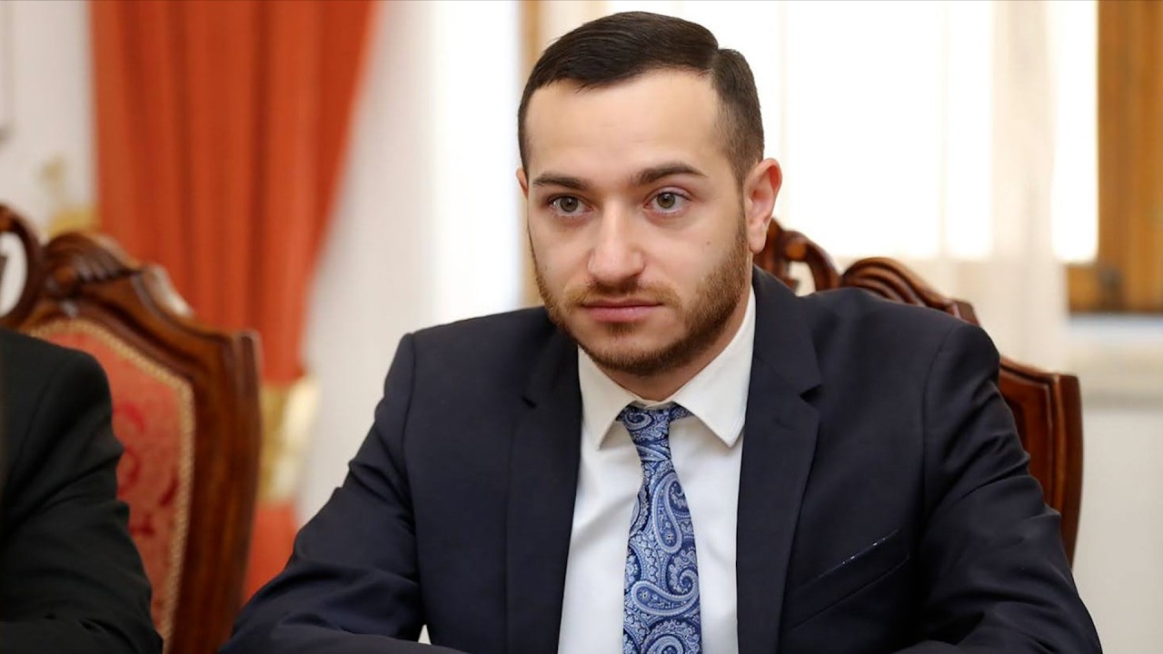 #Ուղիղ․ Մխիթար Հայրապետյանի մամուլի ասուլիսն է